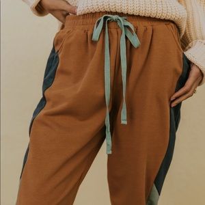 Roolee On the Run Colorblock Joggers Small